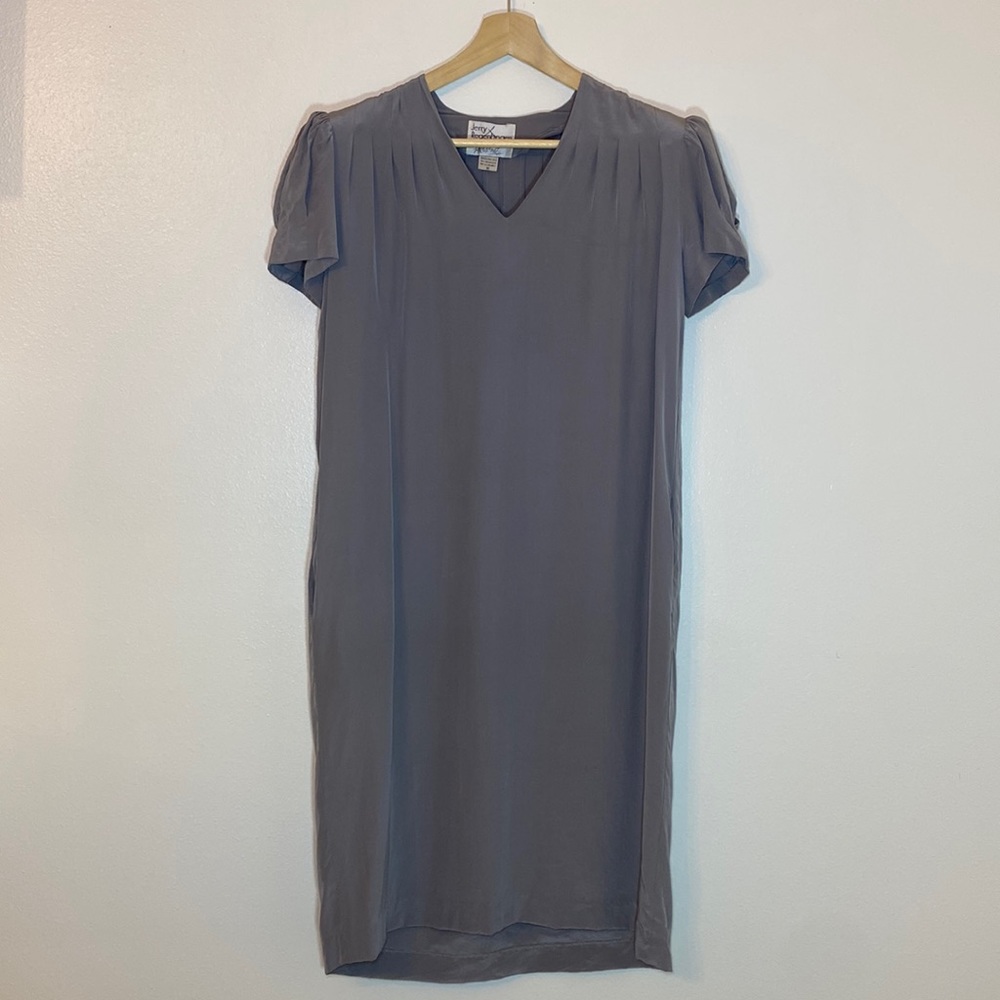 VINTAGE | Jerry Regenbogen Pure Silk Gray Shift Dress w|pockets & Shoulder Pads
